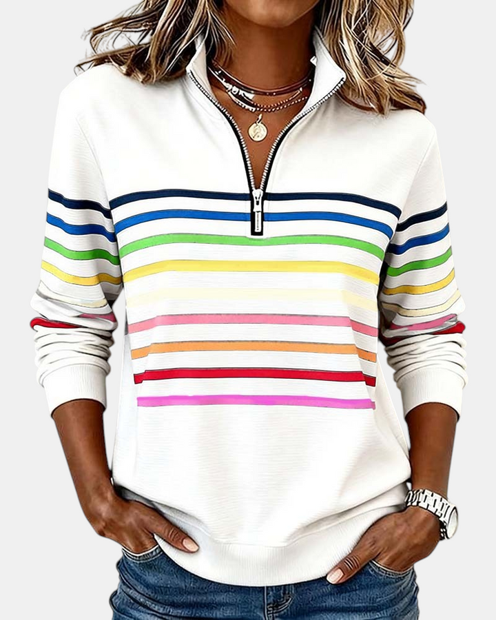 Camisola Margaret Dublin branca com riscas horizontais coloridas, gola alta com fecho e corte descontraído.
