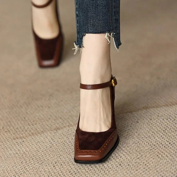 Charlotte – Classic Court Shoes