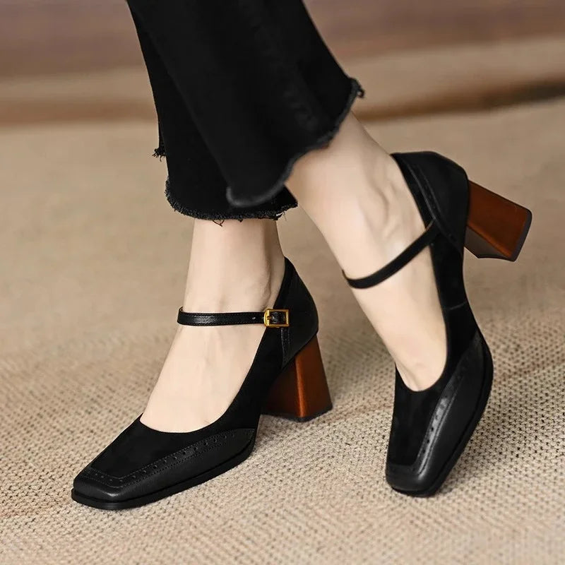 Charlotte – Classic Court Shoes