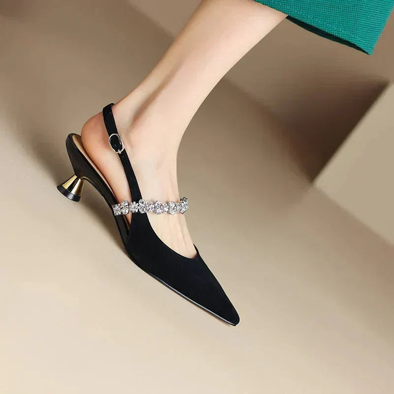 Elisa – Elegant Court Shoes