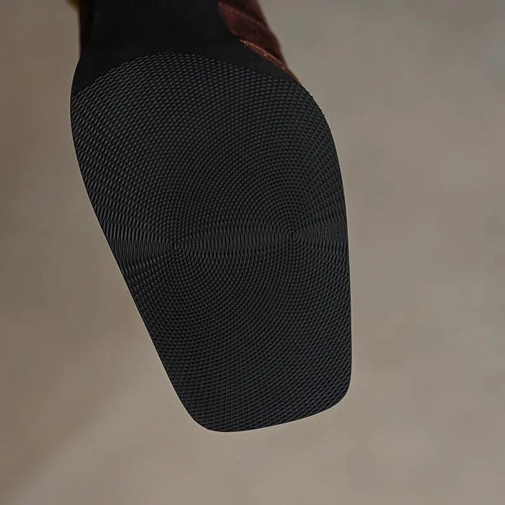 Charlotte – Classic Court Shoes