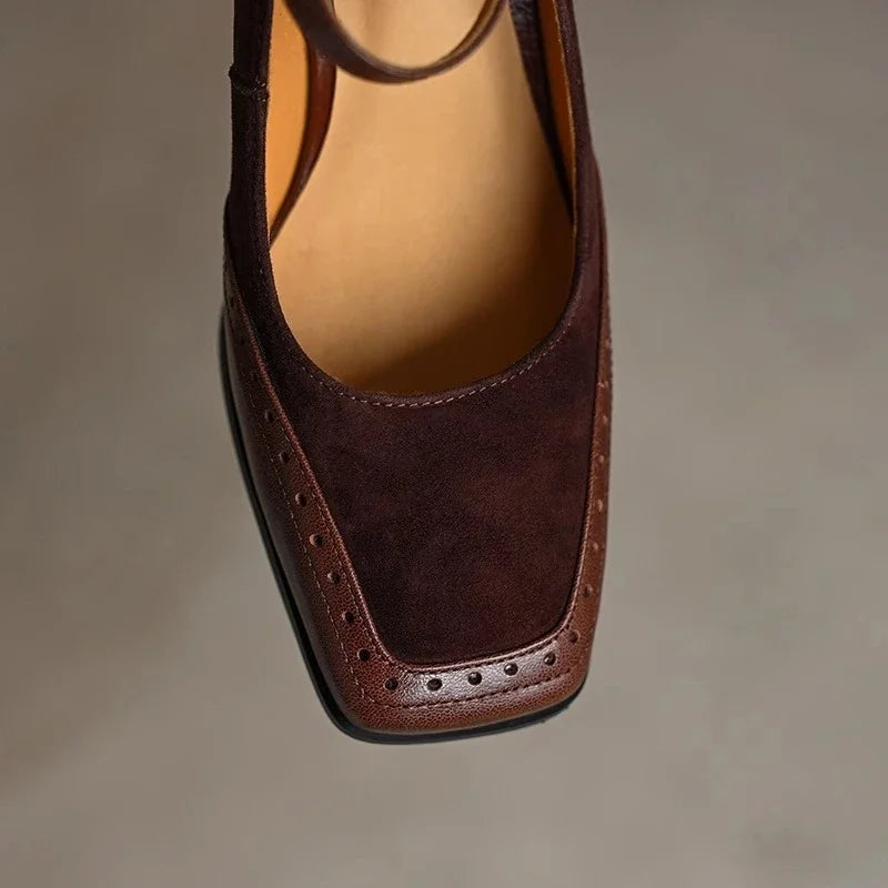 Charlotte – Classic Court Shoes