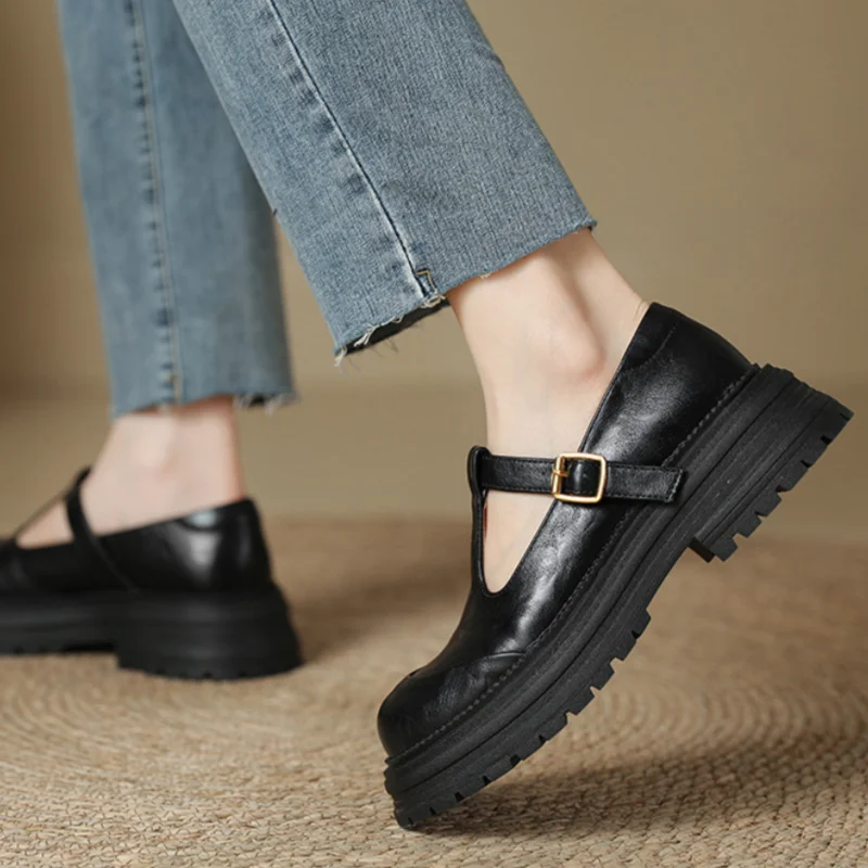 Luisa – Vintage T-Bar Shoes