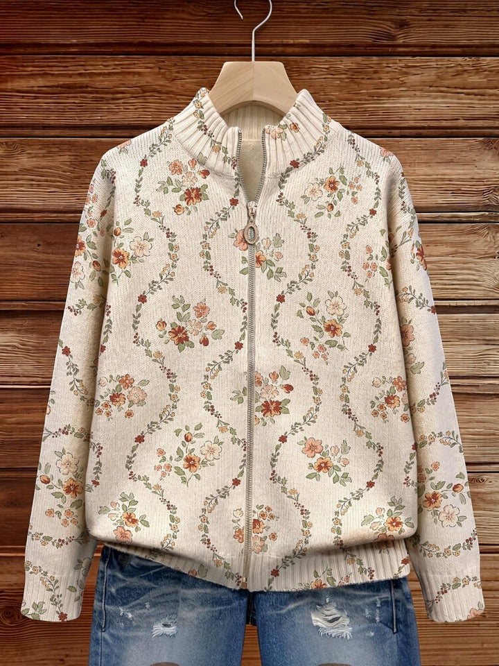 Soledad | Knitted Cardigan with Delicate Floral Vines