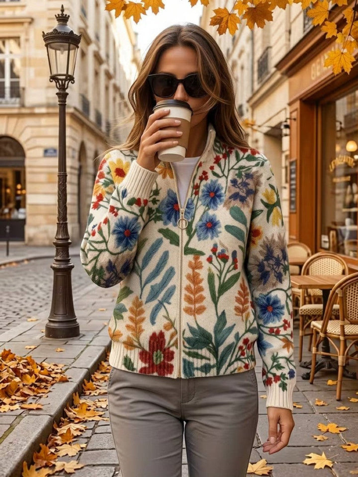 Esperanza | Knitted Cardigan with Botanical Floral Pattern