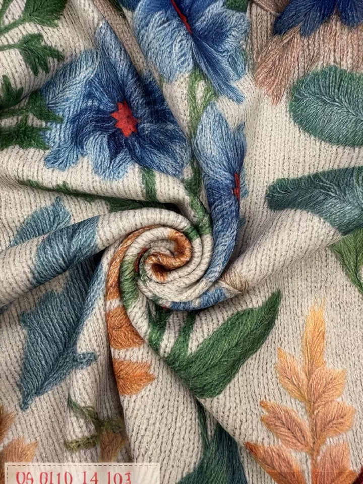 Esperanza | Knitted Cardigan with Botanical Floral Pattern