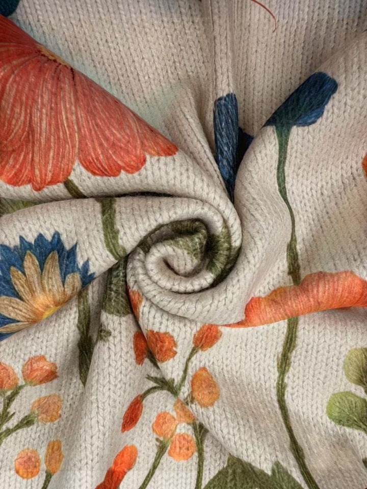 Vanesa | Knitted Cardigan with Wildflower Print
